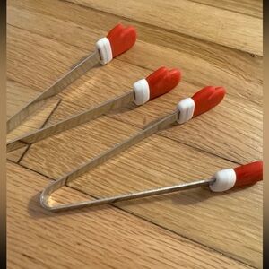 Set of 2 Christmas Mittens Small Tongs